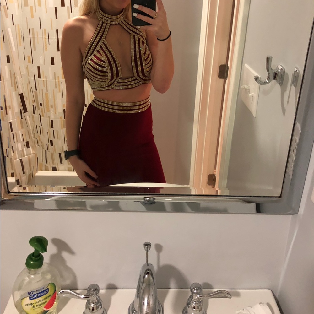 Prom dress size 00 two piece zip up